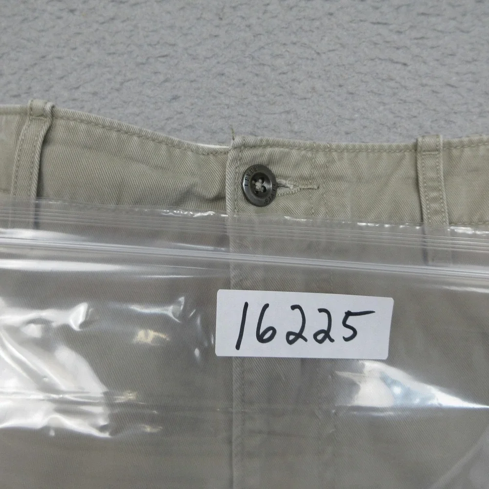 Levis Cargo Shorts Mens 34x11 Beige 100% Cotton Canvas Utility Hiking Outdoor